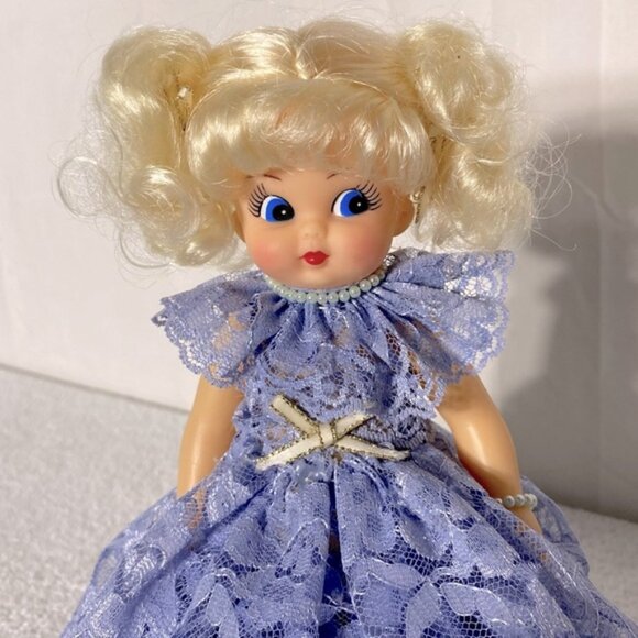 Vintage Handmade Toilet Paper Roll Cover Doll Decor - Picture 11 of 11